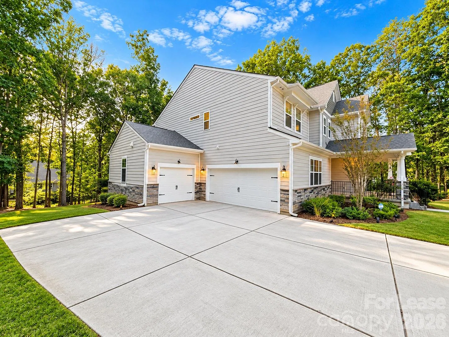 4 bed, 3.5 bath, 2964 sqft, $2,995 — Photo 2