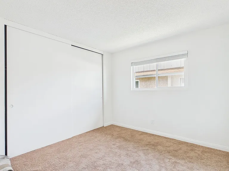 Anita Square Apartments — Photo 24