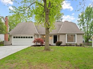 9221 W 113th St, Overland Park, KS 66210