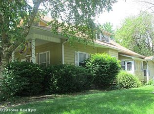305 W Montgomery St, Knoxville, IA 50138