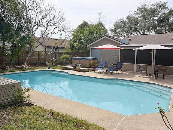 2nd image of 1358 N Marcy Dr