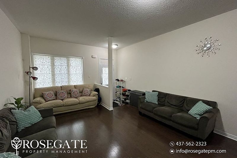 Brampton Townhouse for rent - 4 Bedrooms — photo 3