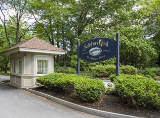 770 Salisbury St APT 574, Worcester, MA 01609