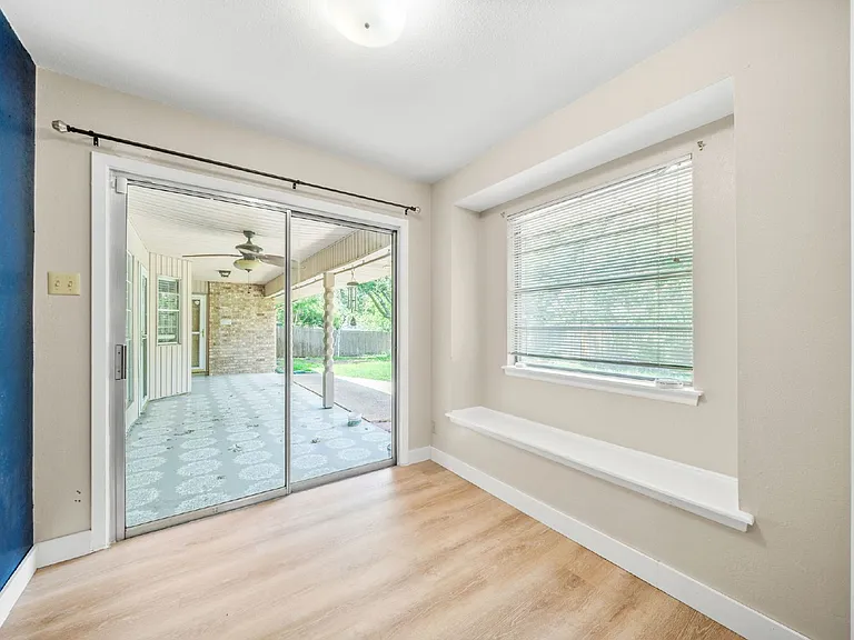 6015 Windhaven Dr — Photo 13