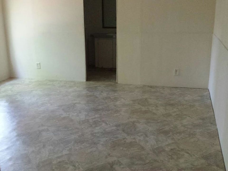 2nd image of 148 Bridon Ln