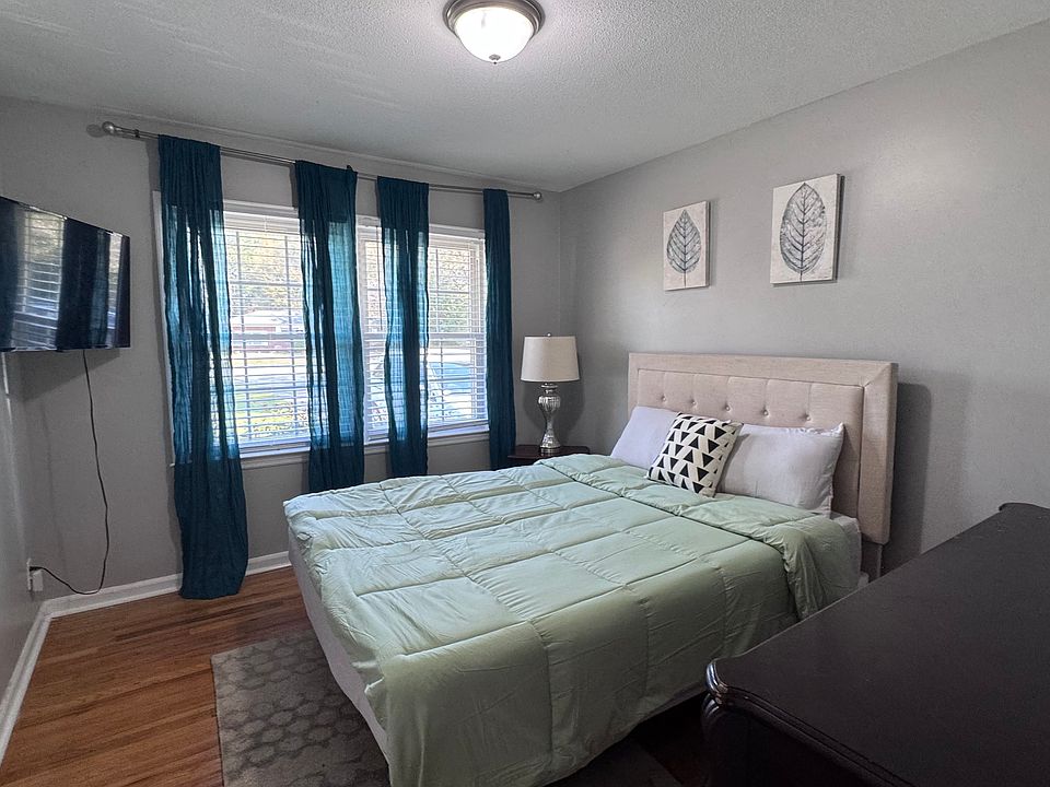 1st image of 32 Beauregard Dr #4