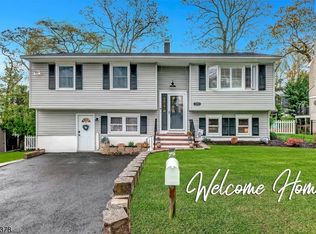 2552 Summit Rd, Wall Township, NJ 08736