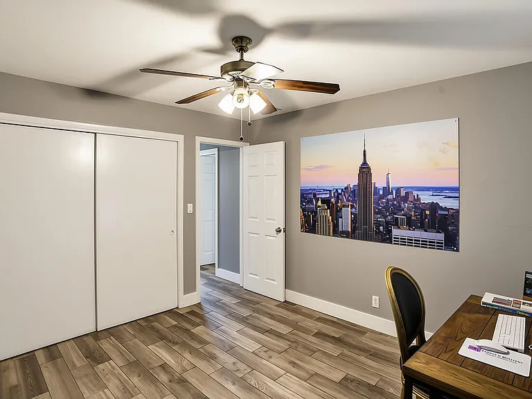 600 NE 7th Ave #8 — Photo 17