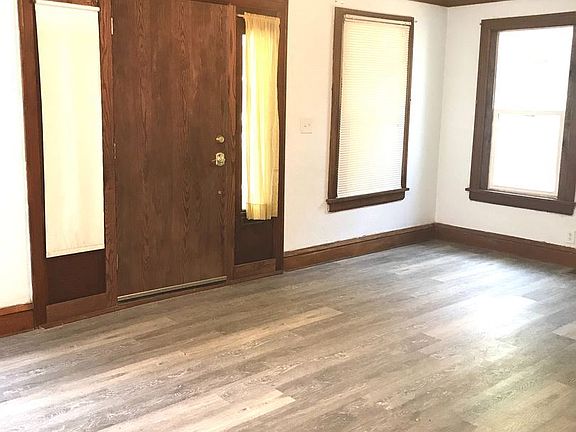 2nd image of 3431 Benton Blvd
