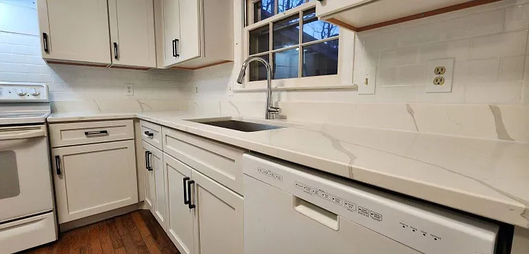 309 E Blackbeard Rd — Photo 6