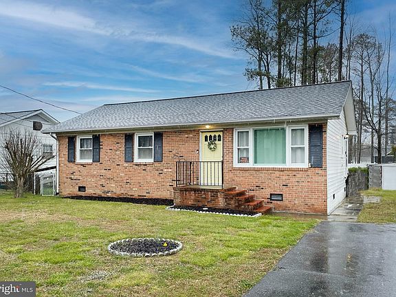 4th image of 1119 McKinney Blvd