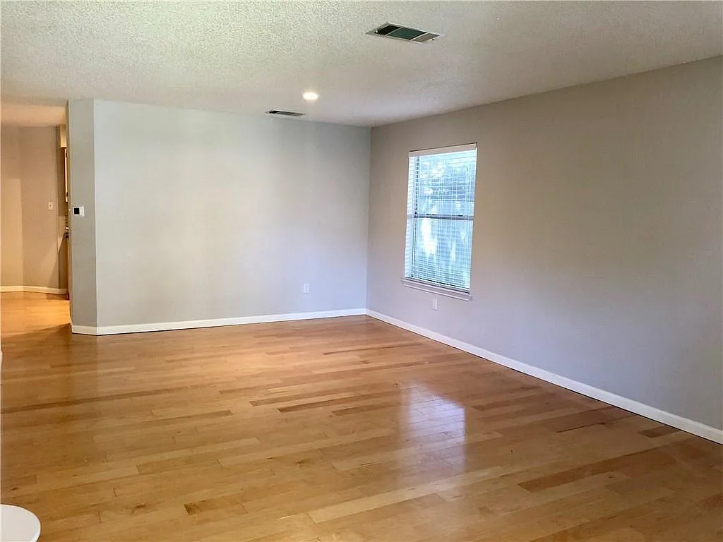 1747 Germaine Ct photo 1