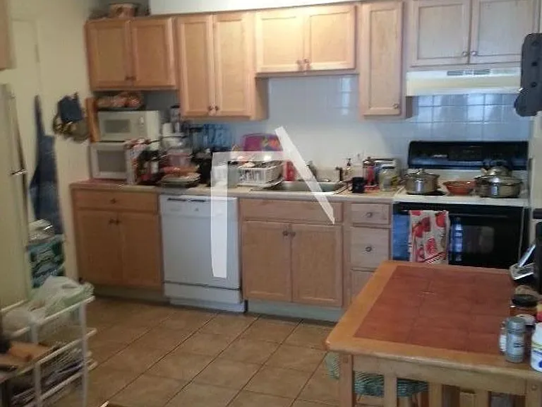 245 Kelton St #23 — Photo 6
