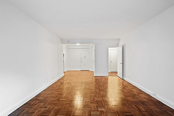 1st image of 136 E 55th St APT 4B