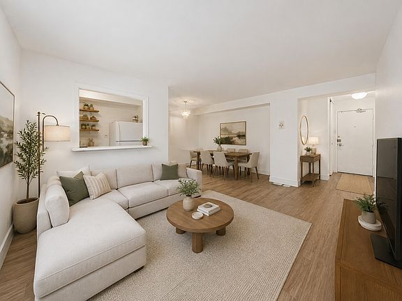 5th image of 6118 N Sheridan Rd APT 106