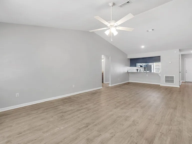 700B Liberty St #B — Photo 10