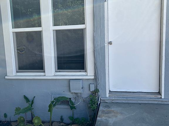 2nd image of 629 Lincoln St APT A
