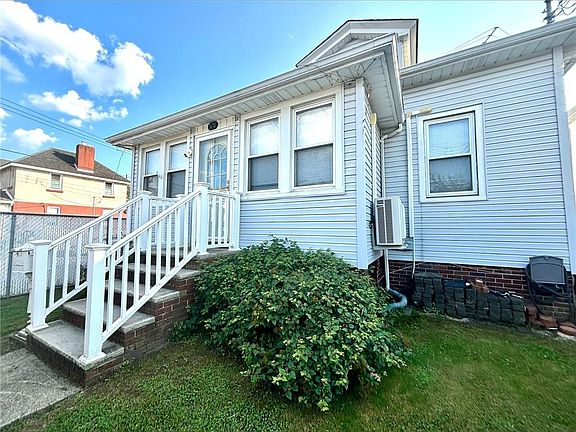 2nd image of 528 Lincoln Ave