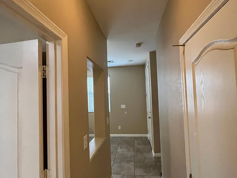 Divine Ridge St — Photo 8