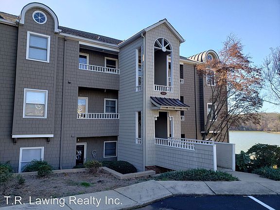 2nd image of 9809 Emerald Point Dr Unit 8