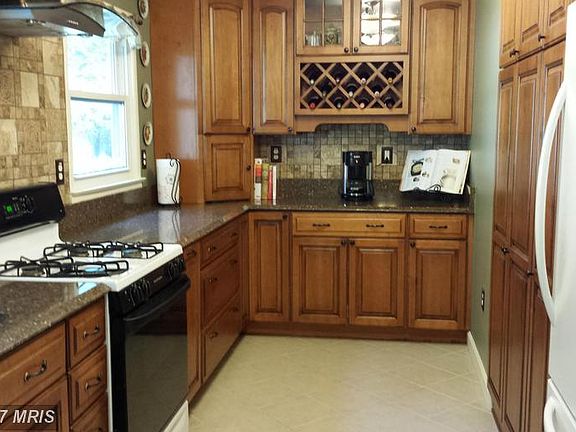 5th image of 14286 Fontana Ct