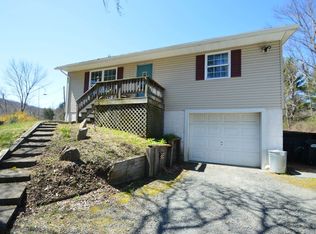 1564 Cherry Lane Rd, East Stroudsburg, PA 18301