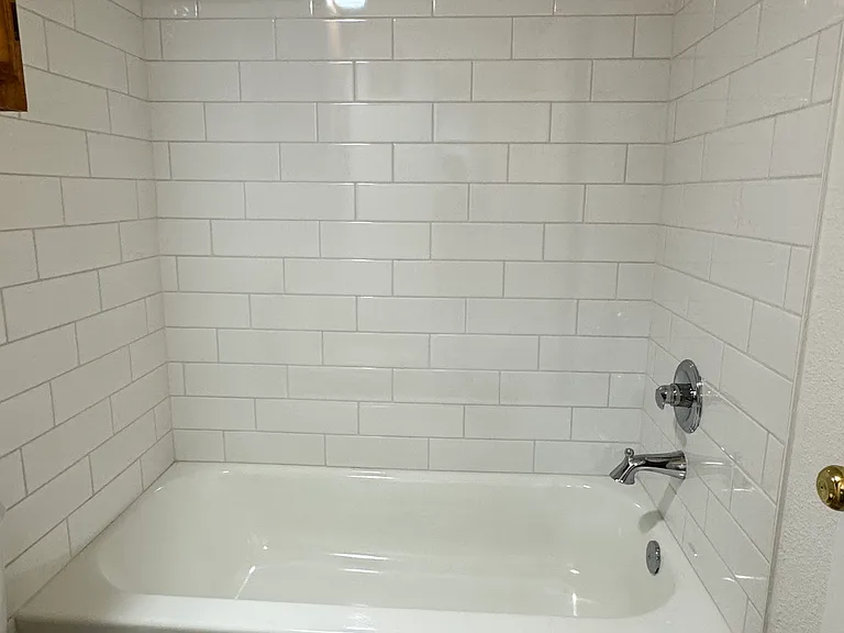 1311 Antoine Dr #122 — Photo 12