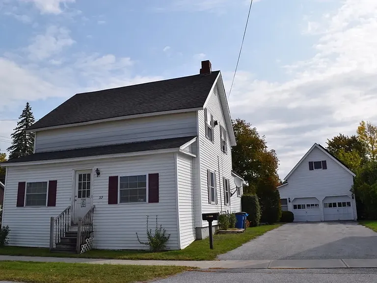 140 Pearl St — Photo 2