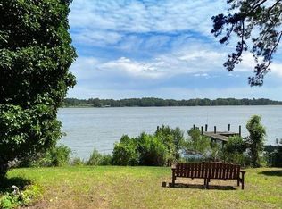 24012 Thomas Ln, Carrollton, VA 23314