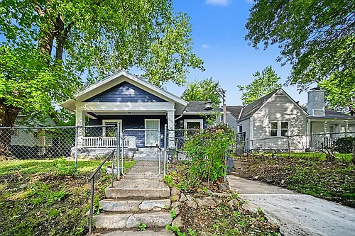 5638 Woodland Ave Photo 1
