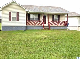 210 Sugar Mill Ln, Albertville, AL 35950