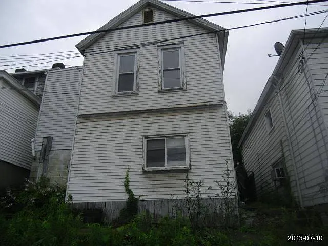 909 Lincoln Ave photo 1