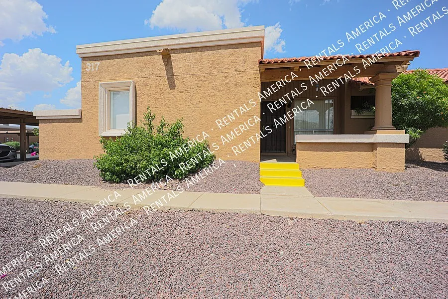 317 W Hononegh Dr #5