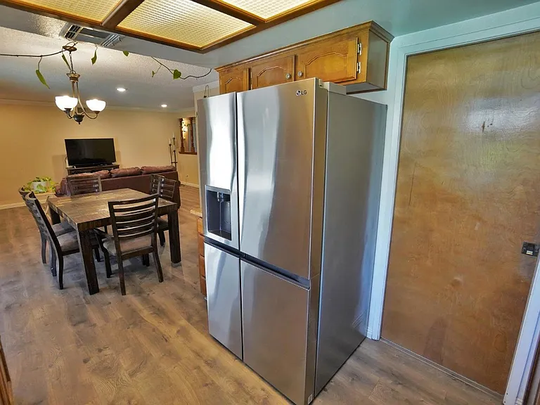 5823 E Washington Ave — Photo 17