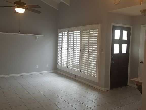Plantation blinds