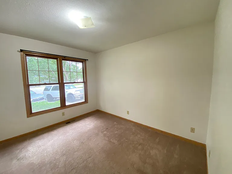4045 Ballard Cir — Photo 11