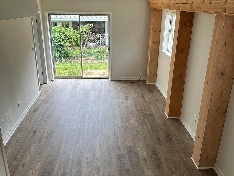1073 Sherbrooke Cir — Photo 11