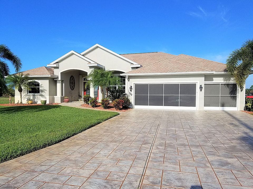 1st image of 928 Rotonda Cir