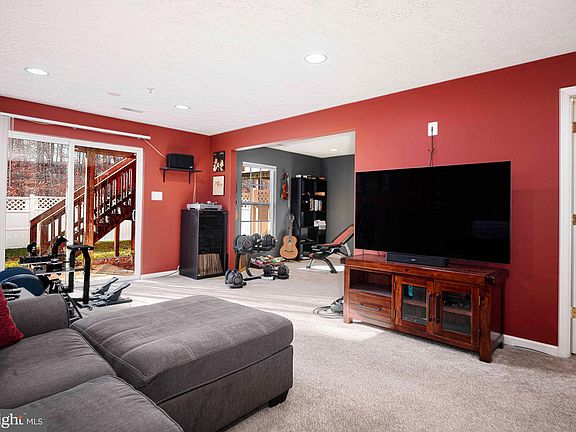 5th image of 4743 Thistle Hill Dr