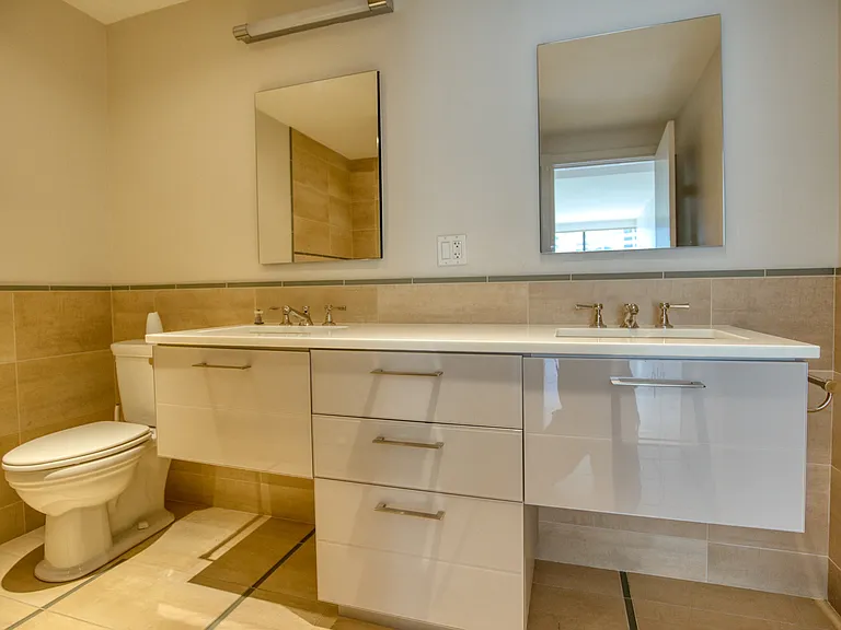 45 Province St #1405 — Photo 9
