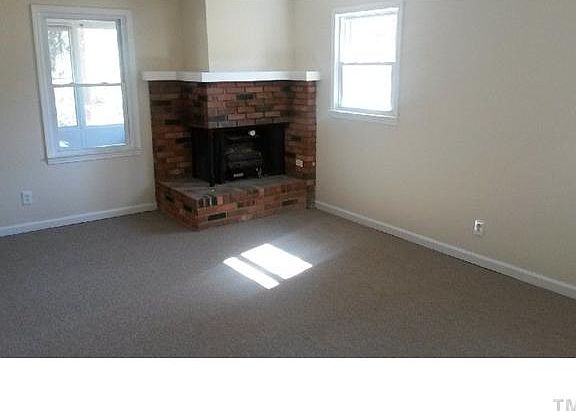 3rd image of 951 Clarion Dr