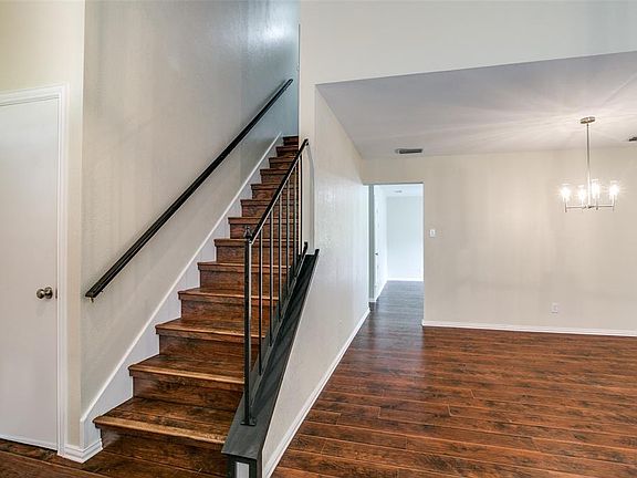 4th image of 585 Auburn Dr