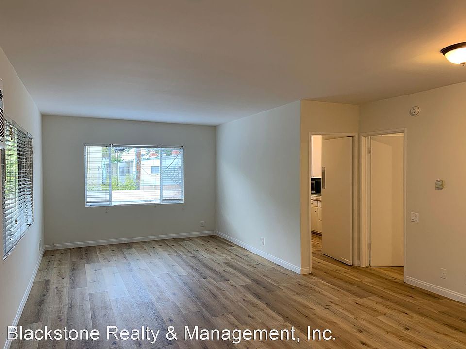 1st image of 11915 Goshen Ave #8147157