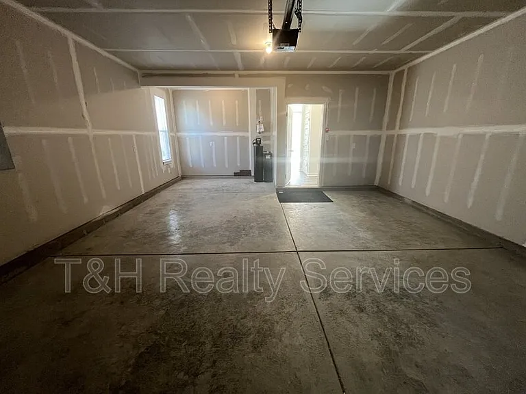 4801 Summerfield Dr — Photo 49