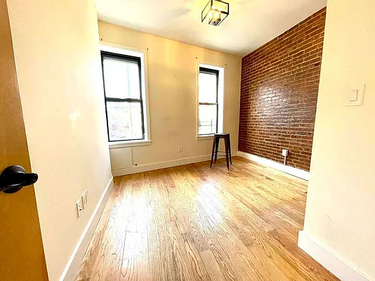 Rented by NY Living Solutions | media 30