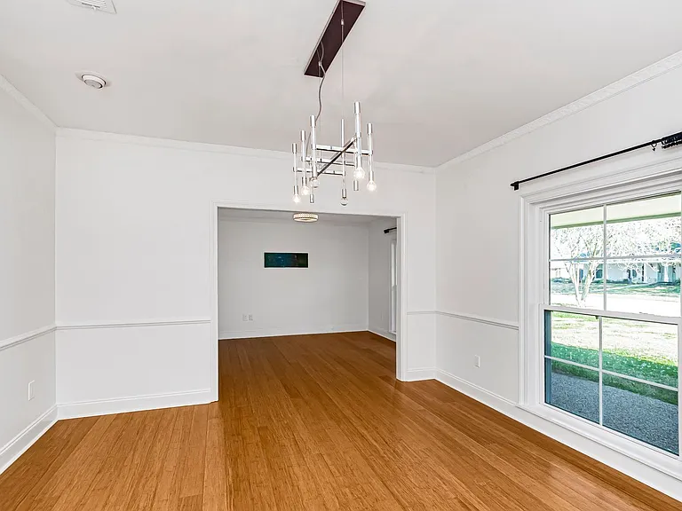 4204 Pine Park Dr — Photo 6