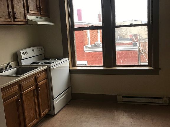 2nd image of 31 E Washington St APT 32