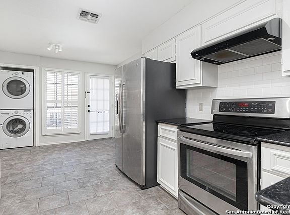 2nd image of 7815 BROADWAY #206B
