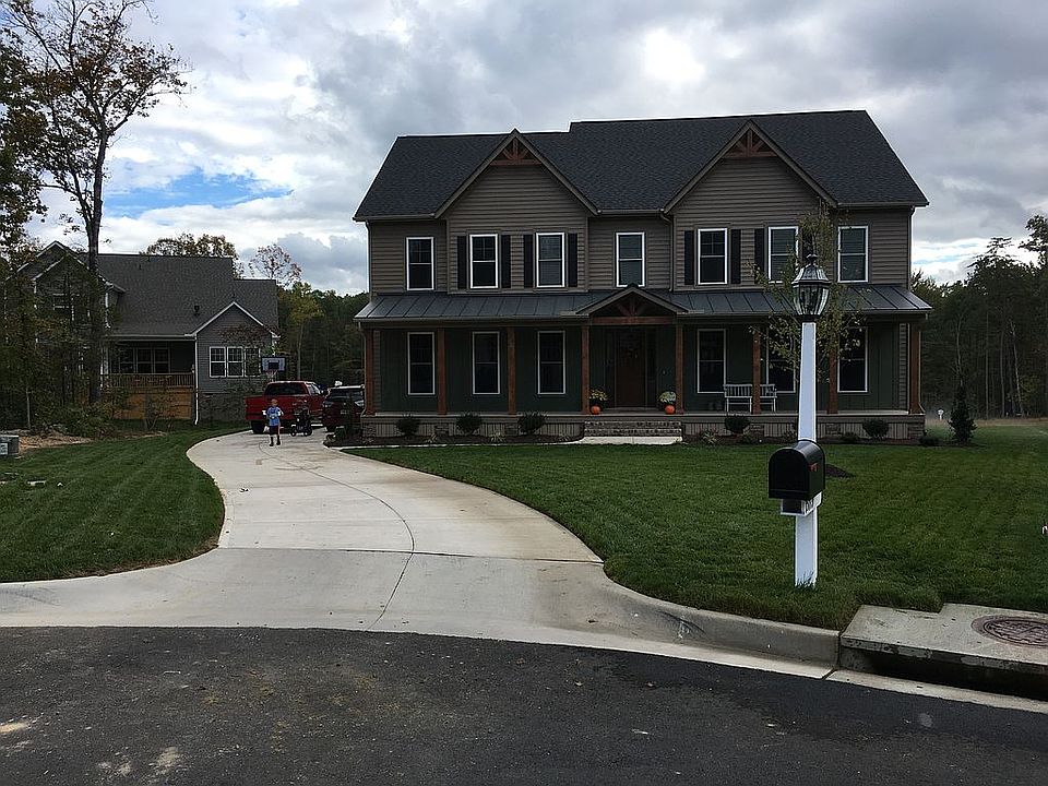 1st image of 15719 Willowmore Dr