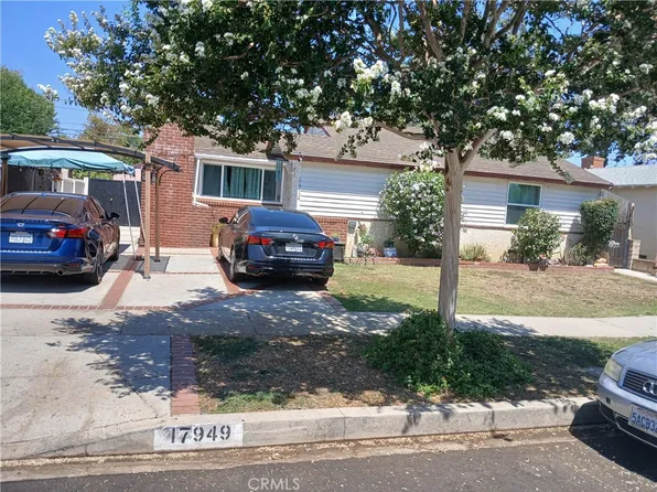 17949 Lull St, Reseda, CA 91335